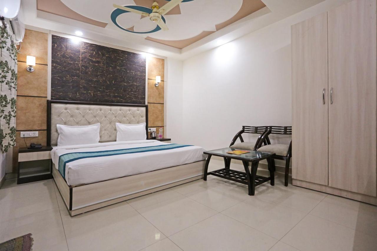 Aero Home Stay- Bed & Breakfast Νέο Δελχί Εξωτερικό φωτογραφία